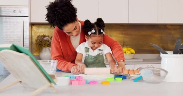 Cuisine Apprentissage Mère Avec Fille Dans Cuisine Pour Gâteau Santé — Video