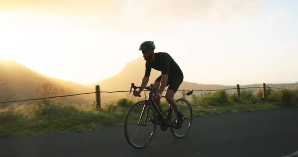 Fitness Człowiek Jazda Rowerze Drodze Sportach Górskich Ćwiczenia Lub Treningi — Wideo stockowe