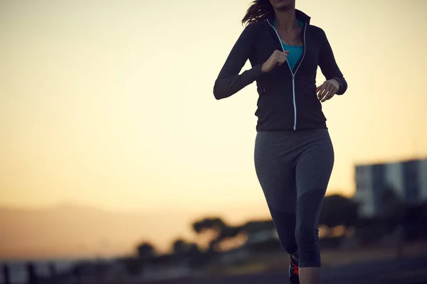 Putting Some Miles Her Morning Closeup Shot Sporty Woman Exercising — Stock Photo, Image