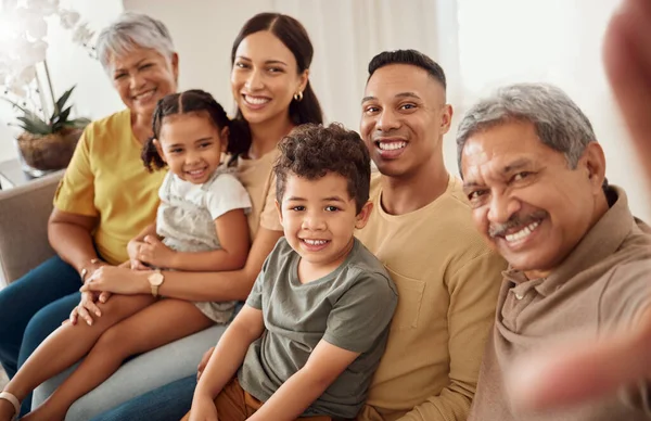 Familie Selfie Gelukkig Portret Van Kinderen Ouders Grootouders Met Liefde — Stockfoto