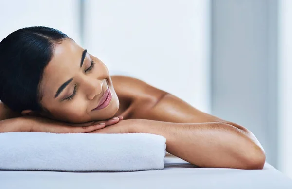 Comfortable Understatement Relaxed Cheerful Young Woman Getting Massage Indoors Spa — Stock Photo, Image