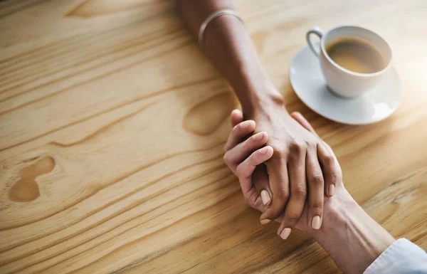 Ill Never Let You Closeup Shot Two People Holding Hands — Stock Photo, Image
