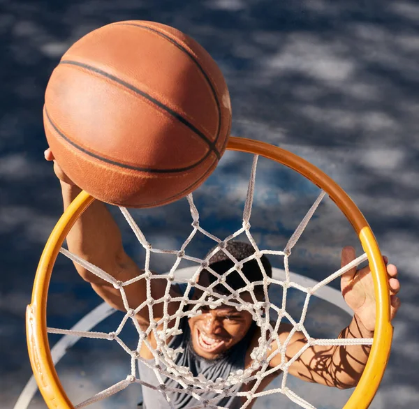 Мбаппе Спорт Чернокожий Человек Вид Сверху Данк Баскетбольной Площадке Тренировочной — стоковое фото