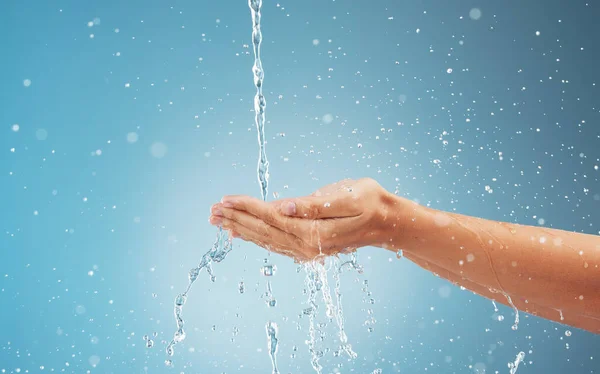 Abstract Water Spetters Vrouwen Die Handen Schoonmaken Schone Stroom Eco — Stockfoto