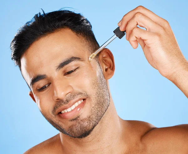 Aceite Barba Suero Para Cuidado Piel Maquillaje Facial Hombre Joven — Foto de Stock