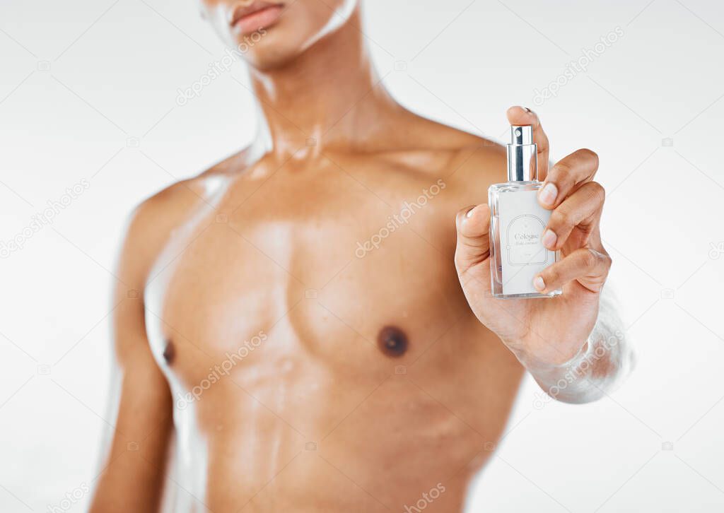 Perfume con el hotsell cuerpo de un hombre