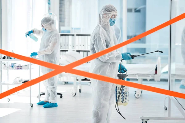 Covid Tisztítás Bürokrácia Orvosi Csapat Kórházban Ppe Spray Fertőtlenítés Higiénia — Stock Fotó