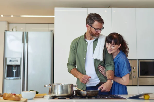Cant Wait Dig Mature Couple Cooking Together Home — Stock Photo, Image