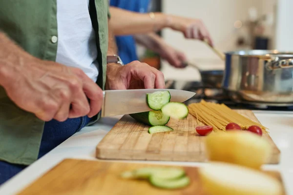 Preparing All Ingredients Need Closeup Shot Unrecognizable Man Slicing Cucumbers — Stock Photo, Image
