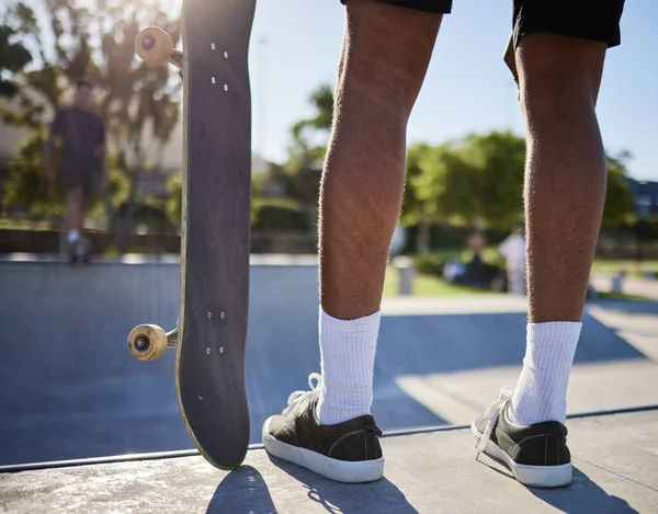 Skateboard Man Sport Skate Park Met Betonnen Vloer Voor Fitness — Stockfoto