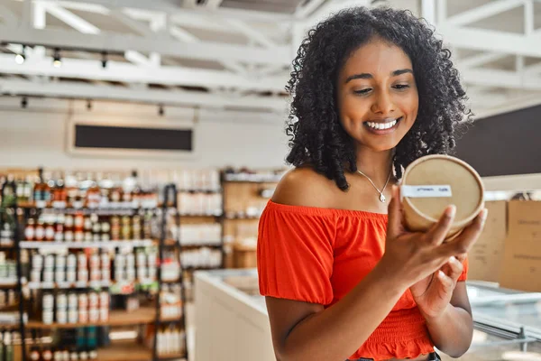 Supermercado Mulher Negra Compras Mantimentos Feliz Com Produto Loja Varejo — Fotografia de Stock