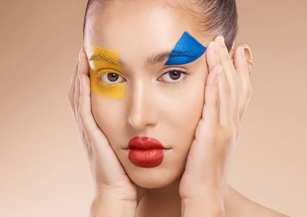 Belleza Payaso Retrato Una Mujer Con Maquillaje Pintura Facial Arte —  Fotos de Stock
