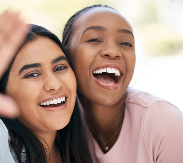 Selfie Glad Och Mångfald Med Svarta Kvinnliga Vänner Poserar För — Stockfoto
