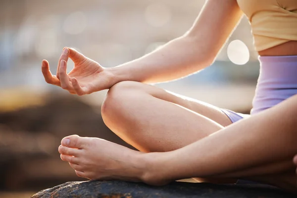 Mujer Manos Yoga Meditación Para Bienestar Ejercicio Entrenamiento Para Bienestar — Foto de Stock