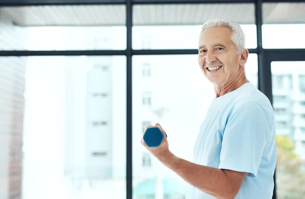 Youre Stronger You Think Senior Man Working Out Dumbbells — Stock Photo, Image