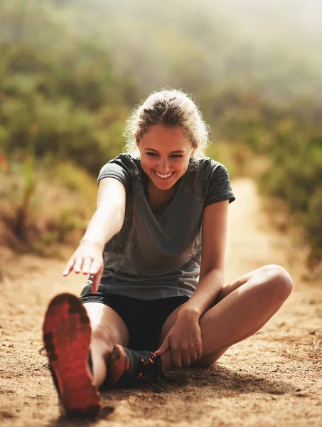 Daha Sağlıklı Bir Yaşam Tarzına Doğru Uzanıyor Dışarı Koşmadan Önce — Stok fotoğraf