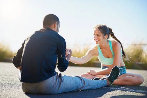 Helping Each Other Gain Healthier Lifestyle Sporty Young Couple Stretching — Stock Photo, Image