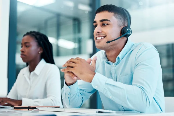 Call Center Obsługa Klienta Wsparcie Konsultantem Mężczyzna Pomocą Zestawu Słuchawkowego — Zdjęcie stockowe