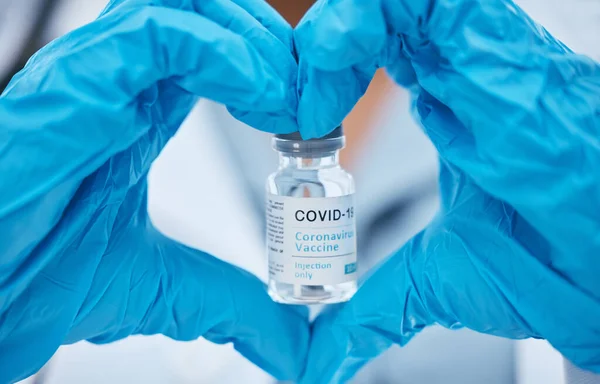Healthcare Covid Vaccine Heart Hands Doctor Surgical Gloves Hospital Clinic — Stock Photo, Image
