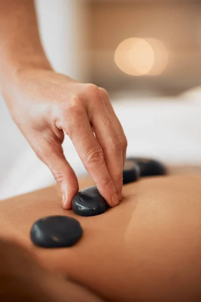Thérapie Aux Pierres Chaudes Massage Détente Dans Spa Luxe Pour — Photo