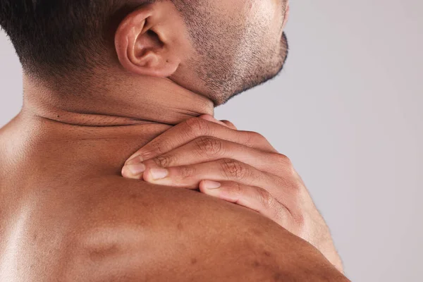 Man Hand Holding Neck Pain Hurt Body Injured Problem Studio — Stock fotografie