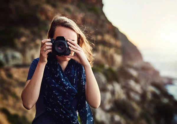 Capturing Memories Lens Portrait Young Woman Taking Photos Her Camera — Stock Photo, Image