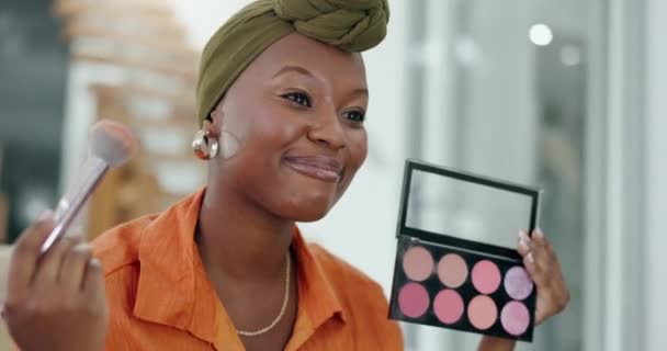 Mujer Negra Maquillaje Belleza Influencer Casa Casa Estudio Tutorial Webinar — Vídeo de stock