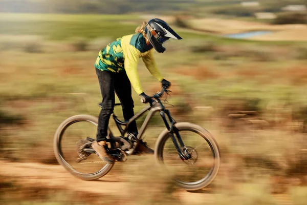 Hastighet Action Och Man Mountainbike För Dirt Racing Sport Ridning — Stockfoto