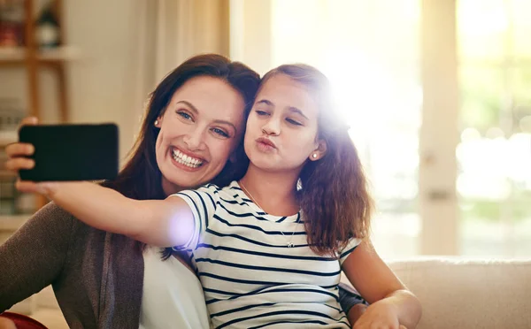 Memory Take Selfie Beautiful Mother Her Adorable Daughter Bonding Home — Stock Photo, Image