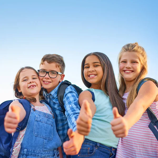 What Learn Becomes Who Group Elementary School Children Together — Stock Photo, Image