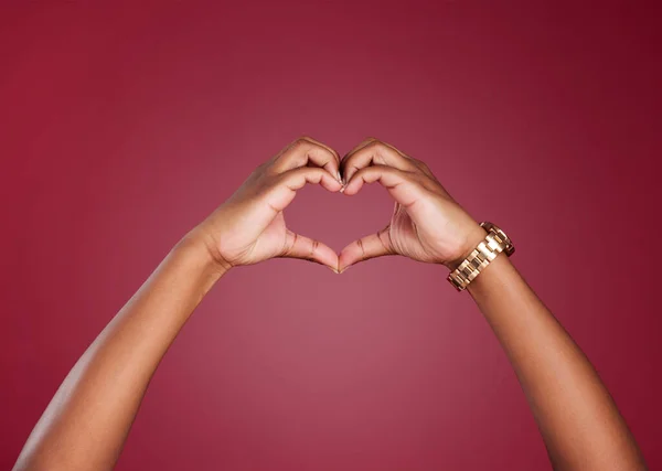 Hände Herz Und Zeichen Für Liebe Fürsorge Oder Beziehung Romantik — Stockfoto