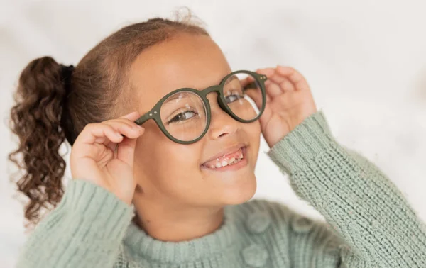 Retrato Facial Criança Menina Com Óculos Para Saúde Óptica Escritório — Fotografia de Stock