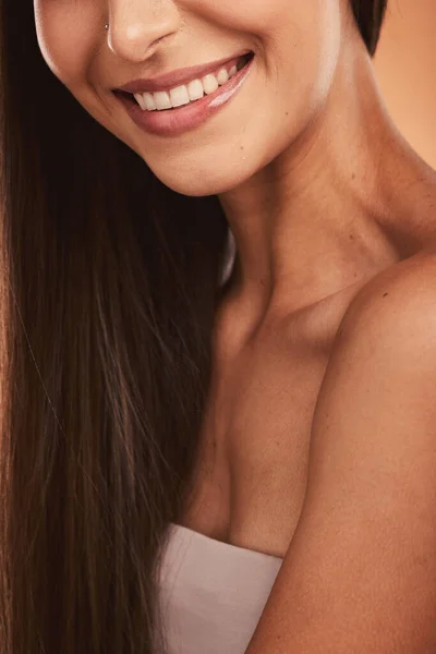 Pielęgnacja Skóry Piękno Uśmiech Kobiety Spa Kosmetykami Dermatologią Luksusowym Wellness — Zdjęcie stockowe