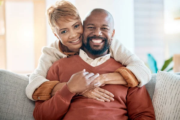 Mutlu Sevgi Portre Siyah Çift Koltukta Dinlenmek Emeklilik Birlikte Destek — Stok fotoğraf