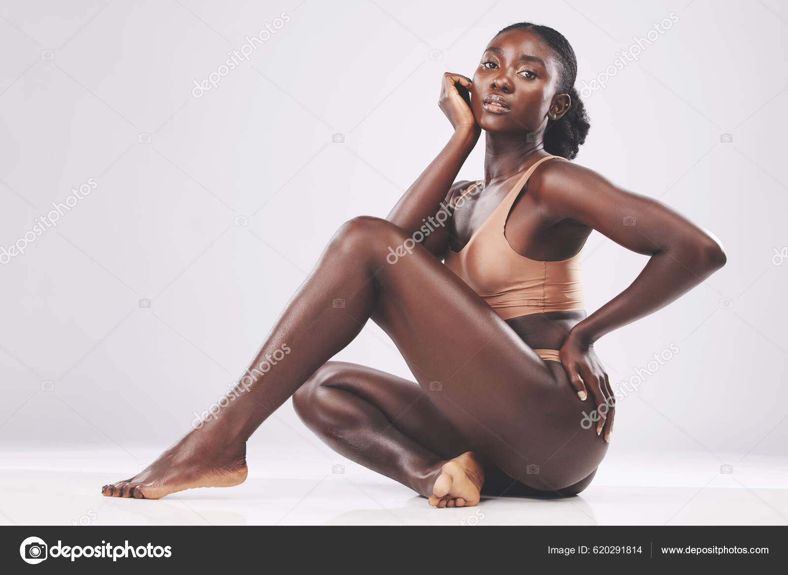 Black woman, body and underwear model in studio - Stock Photo [95968928]  - PIXTA