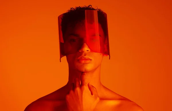 Cyberpunk Czerwony Portret Modelki Okularach Estetyczne Neonowe Światło Futurystyczny Design — Zdjęcie stockowe