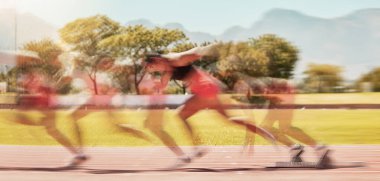 Bulanık hareket, antrenman egzersizi ve kazanan zihniyet antrenmanı amaçları için motivasyon ile fitness, hız ve koşuculuk yolunda gidiyor. Hızlı koşan bulanıklık, hareket ve sağlıklı atletlerin yarış maratonu başlıyor..