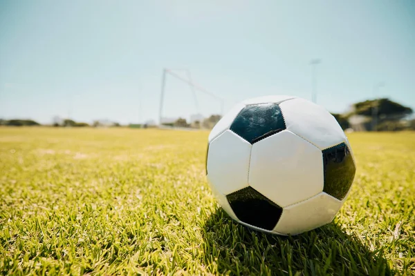 Soccer Sports Fitness Ball Grass Pitch Field Ready Game Match — Stock Photo, Image