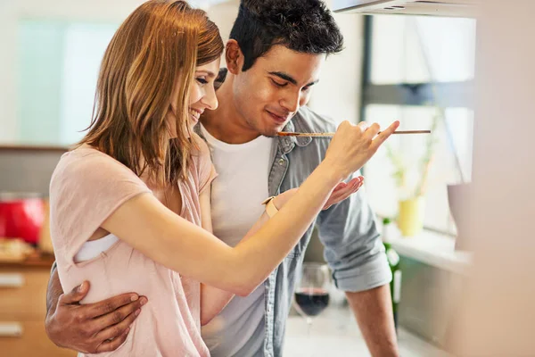 Made Your Favourite Young Woman Giving Her Husband Taste Meal — Stock Photo, Image