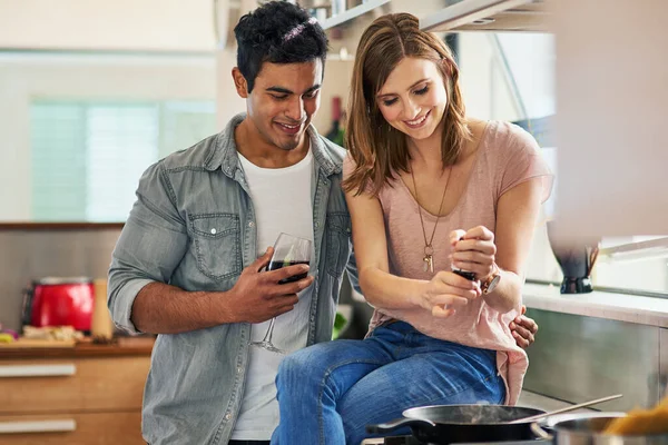Just Little Seasoning Attractive Young Couple Drinking Wine Cooking — Stock Photo, Image