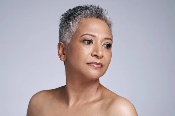 Belleza Pensamiento Cuidado Piel Mujer Mayor Para Tratamiento Natural Dermatología — Foto de Stock