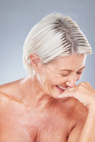 Happy Senior Beauty Huidverzorging Vrouw Uit Canada Voor Gezondheid Van — Stockfoto