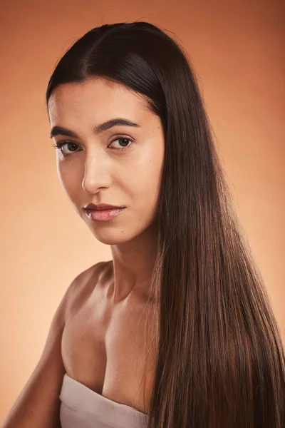 Péče Vlasy Krása Portrét Ženy Studiu Čistými Zdravými Rovnými Vlasy — Stock fotografie