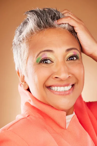 Maquillaje Color Retrato Mujer Mayor Con Sombra Ojos Creativa Diseño — Foto de Stock