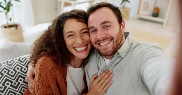 Phone Selfie Love Portrait Couple Taking Photo Memory Video Recording — Stock Video