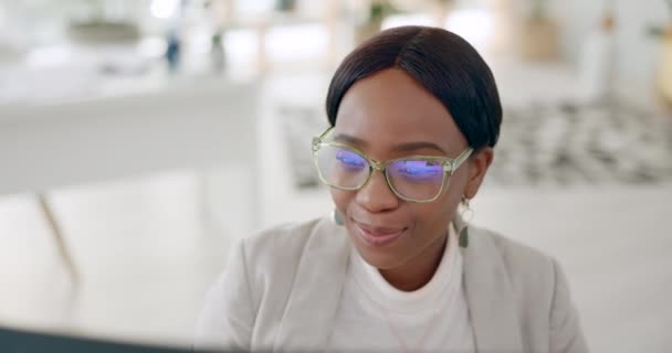 Mulher Negra Computador Software Negócios Sucesso Startup Marketing Digital Empresa — Vídeo de Stock