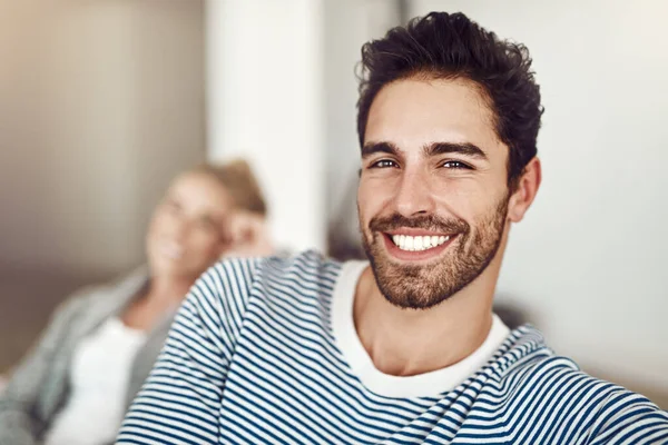 Always Easy Day Home Young Man Sitting Home His Girlfriend — Stock Photo, Image