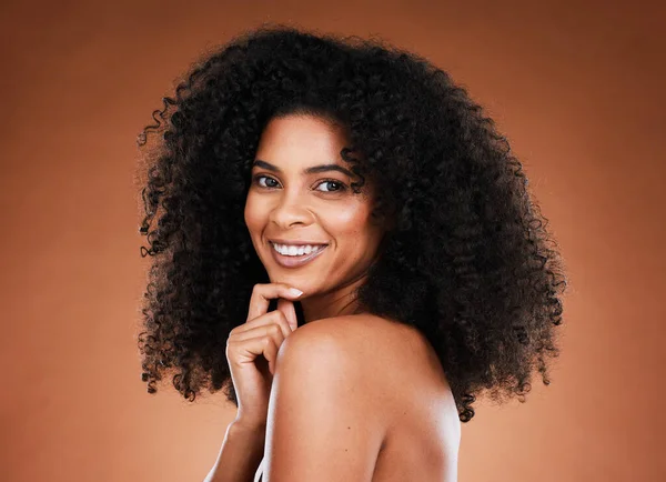 Zwarte Vrouw Huidverzorging Cosmetische Schoonheid Met Natuurlijk Haar Wellness Gezondheidszorg — Stockfoto