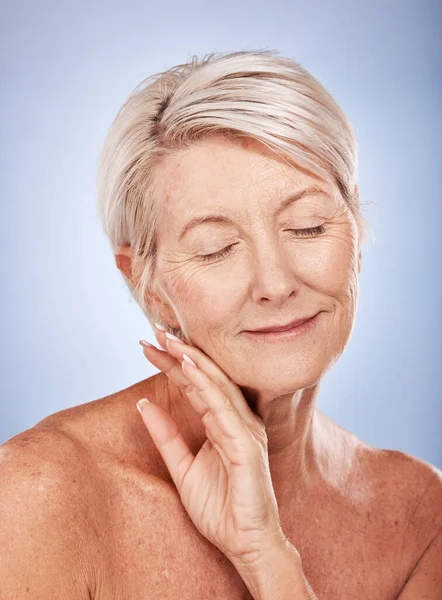 Schoonheid Gezicht Volwassen Vrouw Huidverzorging Dermatologie Cosmetica Voor Rimpels Veroudering — Stockfoto