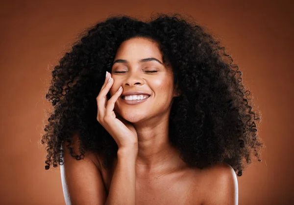 Péče Vlasy Úsměv Černá Žena Přírodní Krása Modelu Péčí Pleť — Stock fotografie